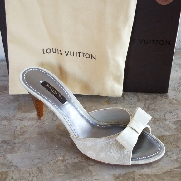 Authentic Louis Vuitton Cream Monogram Heels - Picture 1 of 7